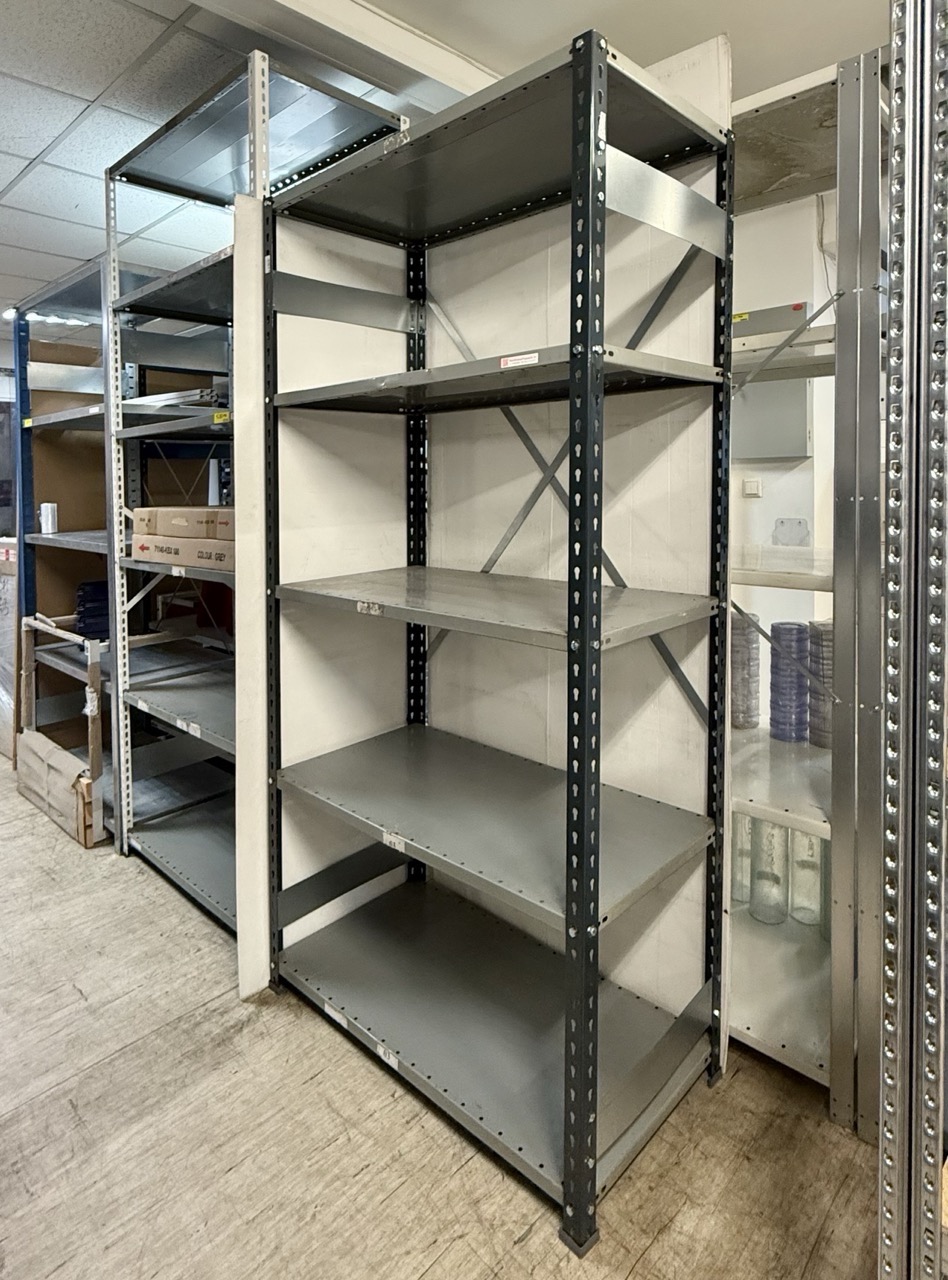 Lietots metāla plaukts, 75364 Lietots metāla plaukts, 75364