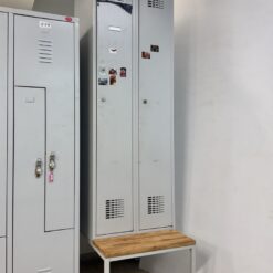 Lietots Malow garderobes skapis, 2x300 mm ar soliņu