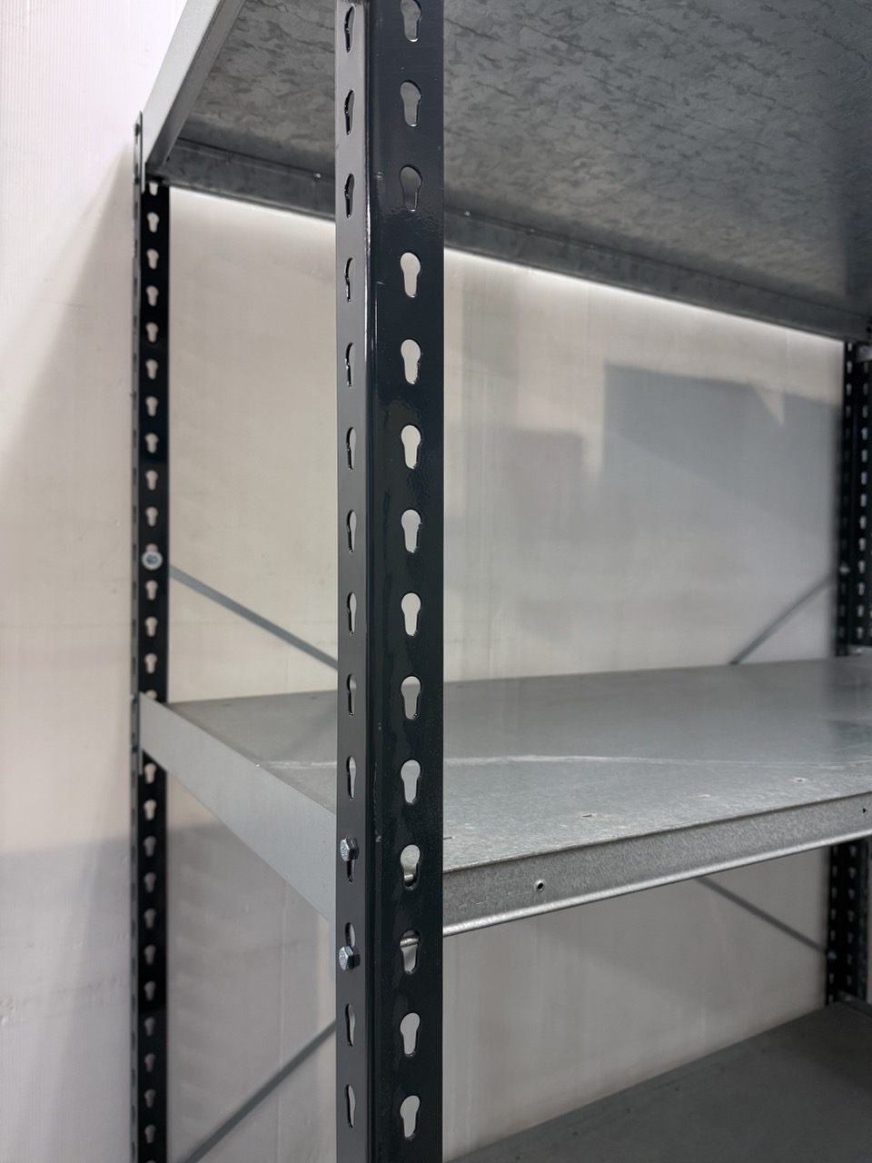 Lietoti metāla plaukti, 2000x600x1245 mm, LIEMX61:3Z